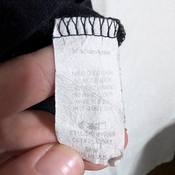 Forever Black Long Sleeve Tee Tan Gold Front Graphic Design Size Medium - Picture 3 of 4